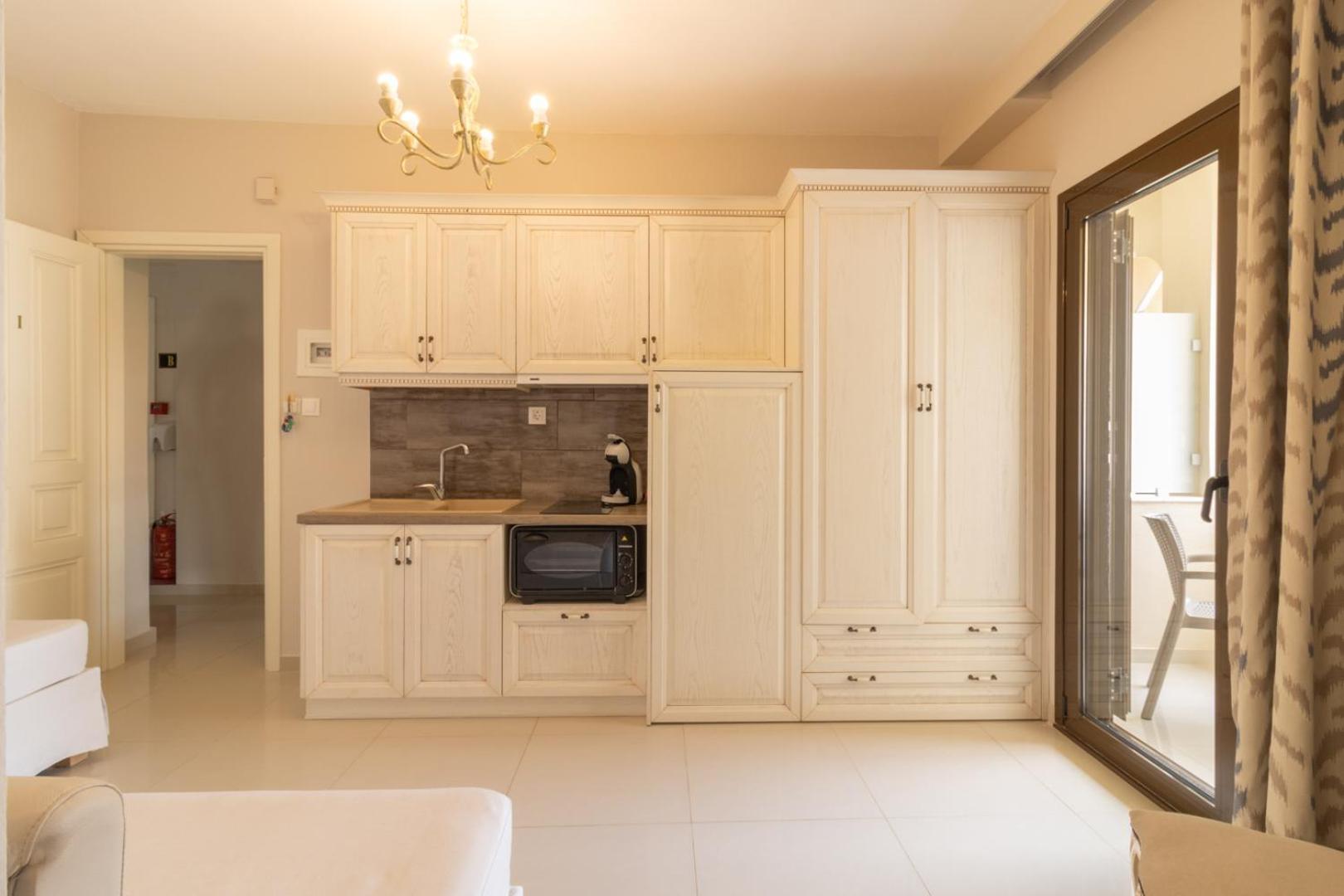 Kassandrinos Apartments Apostolos ニキティ エクステリア 写真